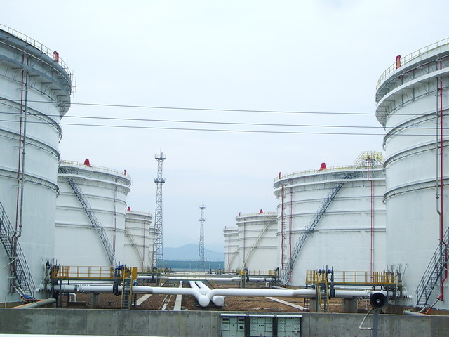 原油儲(chǔ)備基地 原油儲(chǔ)備基地